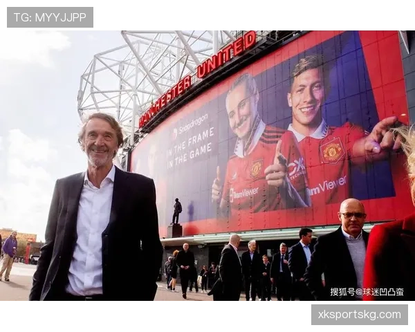 从内部分裂到外部迷失，曼联究竟该如何走出这场战术与阵容的双重危机？