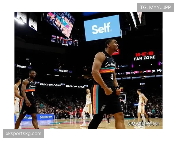 约翰逊突破高效提升球队攻坚力对比新赛季表现明显改善